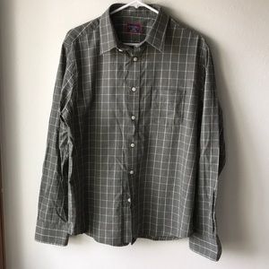 UnTuckit men’s button down